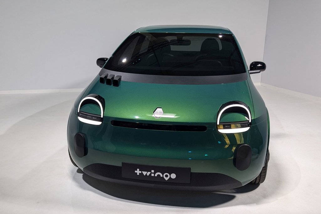 Renault Twingo e-tech: Uuden aikakauden sähköauto