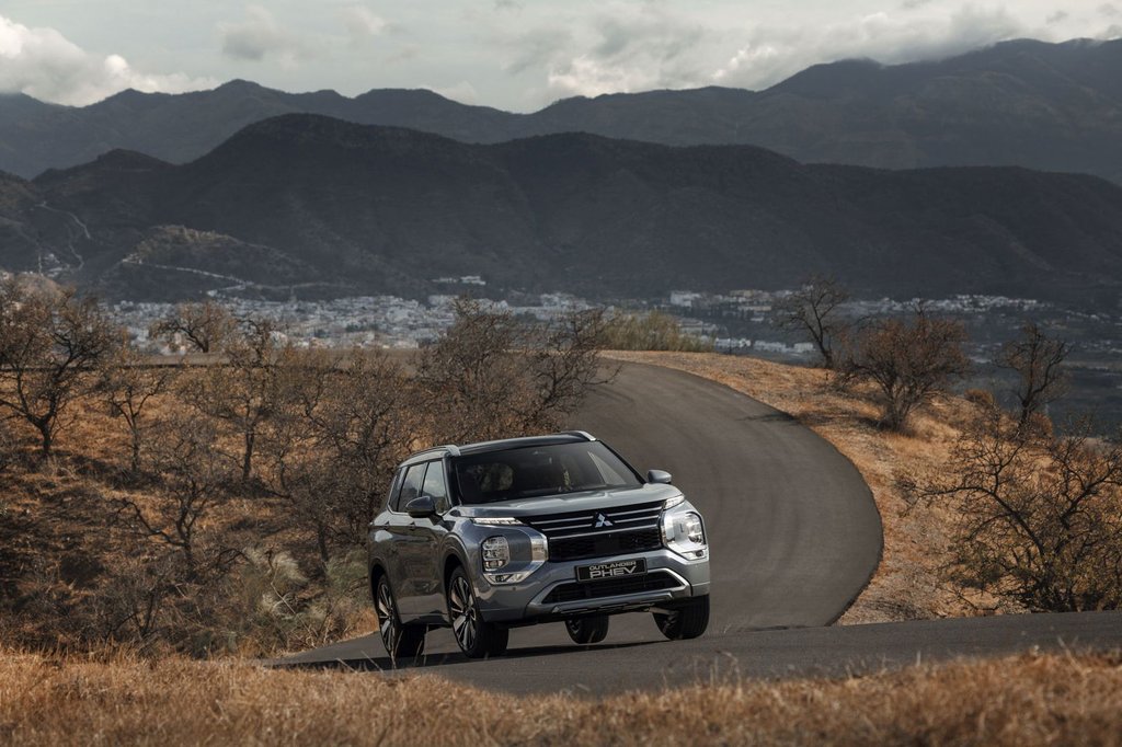 Mitsubishi Outlander PHEV: Ny generation i Europa