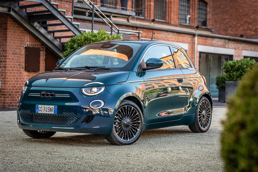 Stellantis förlänger produktionspaus för Fiat 500e