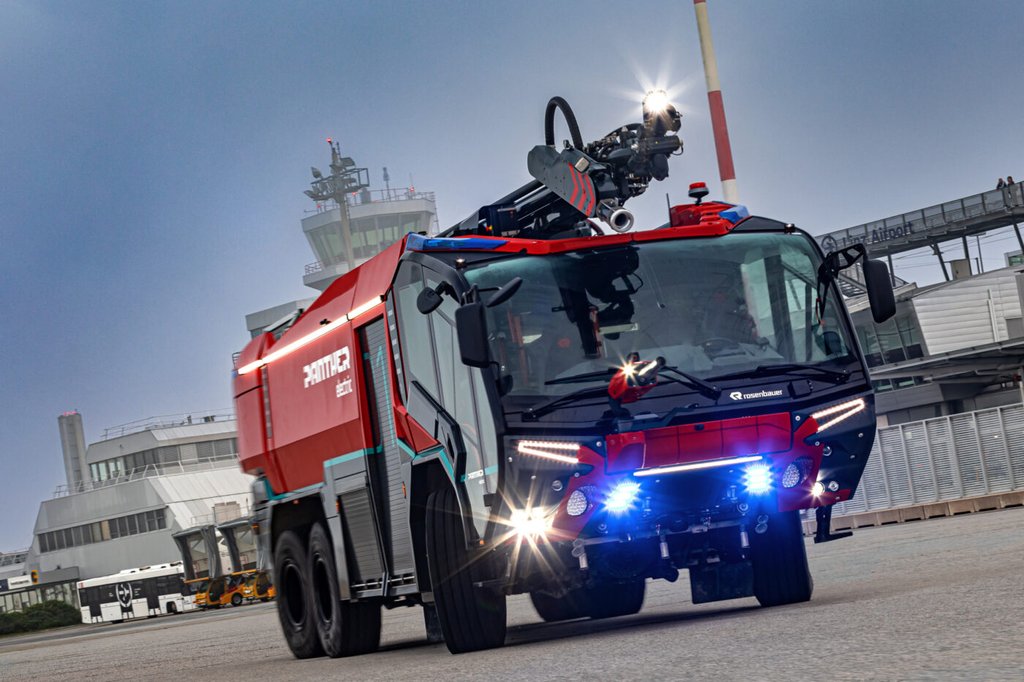 Rosenbauer Panther E-Löschfahrzeug - nyt tilattavissa